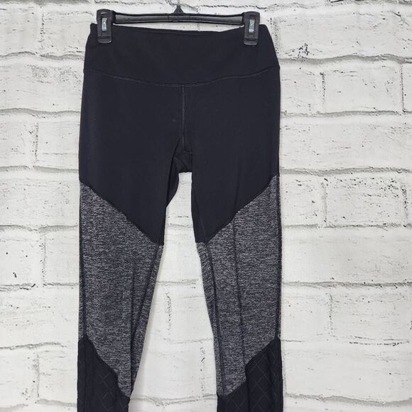 YogaLicious Womens Black Gray Mesh Inserts Mid-Rise Cropped Leggings Size Small - Picture 2 of 10